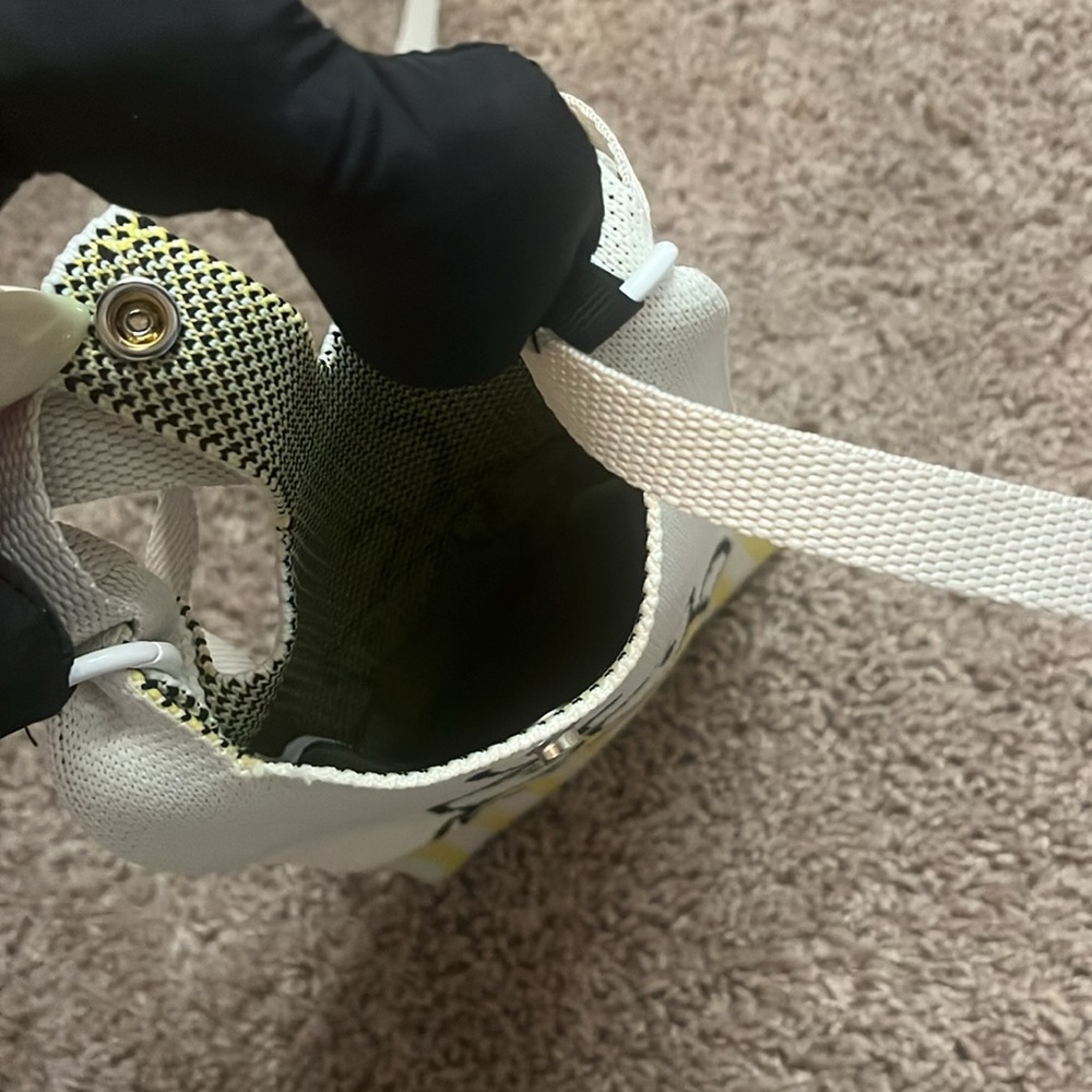 Minion - Picture 3 of 3